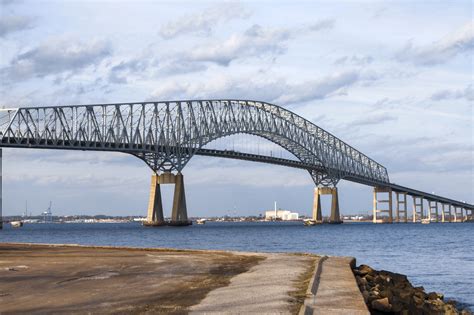 ponte baltimora nave